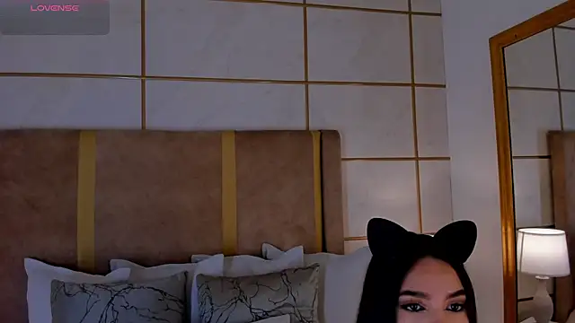 lyrabellini online show from 02.27.26