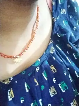 Snapshot of kiara-simmi chatting on 12.20.25 kiara-simmi online show from 12.20.25