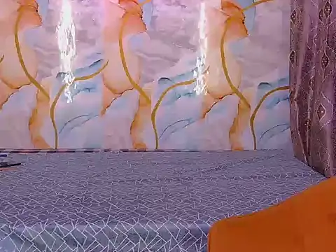 Snapshot of hii_tanisha chatting on 12.23.25 hii tanisha online show from 12.23.25