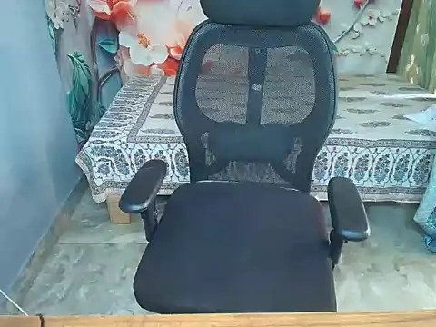 Snapshot of hii_tanisha chatting on 03.15.26 hii tanisha online show from 03.15.26