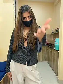 deepikaa aroraa online show from 03.07.26