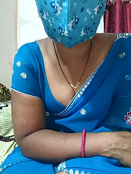 Snapshot of Best_Kannada_Couple chatting on 10.23.25 Best Kannada Couple online show from 10.23.25