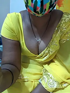 Snapshot of Best_Kannada_Couple chatting on 11.11.25 Best Kannada Couple online show from 11.11.25