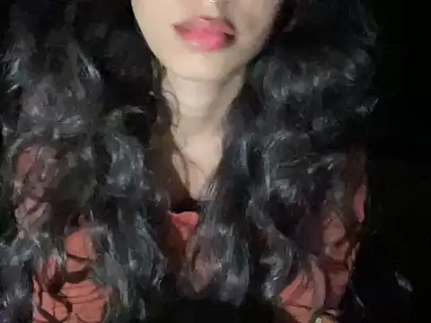 youngriri2 online show from 10.18.25