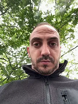 Snapshot of AlexGogo23 chatting on 10.11.25 AlexGogo23 online show from 10.11.25