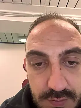 Snapshot of AlexGogo23 chatting on 10.14.25 AlexGogo23 online show from 10.14.25