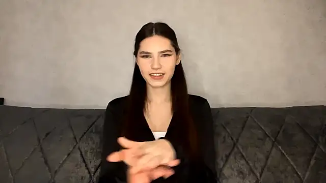KaseyByczek online show from 10.20.25