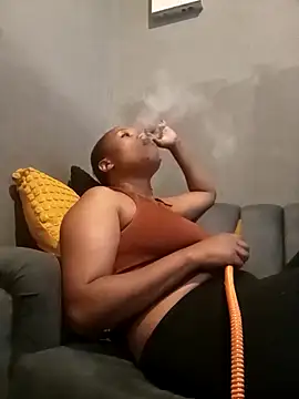 Snapshot of Darly142192 chatting on 10.11.25 Darly142192 online show from 10.11.25