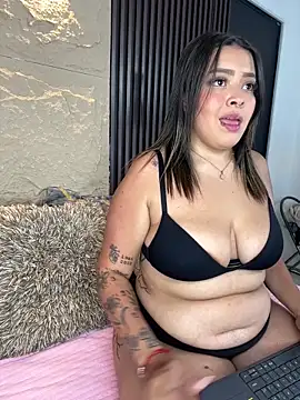 Snapshot of GenesisBlaze chatting on 12.05.25 GenesisBlaze online show from 12.05.25