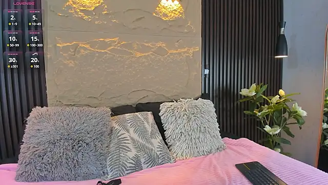 Snapshot of GenesisBlaze chatting on 02.06.26 GenesisBlaze online show from 02.06.26