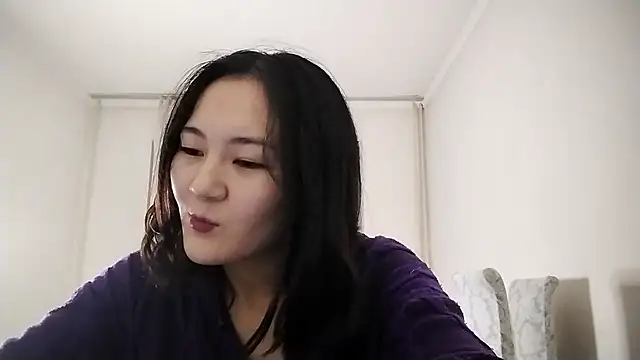 Lyndasilk online show from 11.16.25