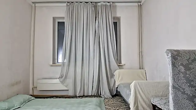 Lyndasilk online show from 03.15.26