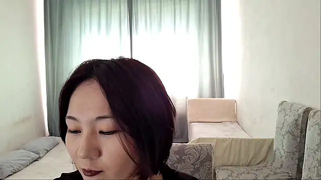 Snapshot of Lyndasilk chatting on 06.28.26 Lyndasilk online show from 06.28.26