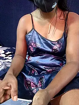 Snapshot of Mishel_hot chatting on 10.23.25 Mishel hot online show from 10.23.25