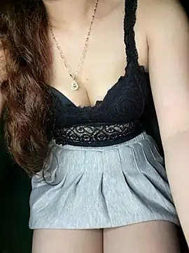 LinaCii online show from 10.17.25