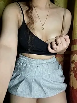 LinaCii online show from 10.29.25