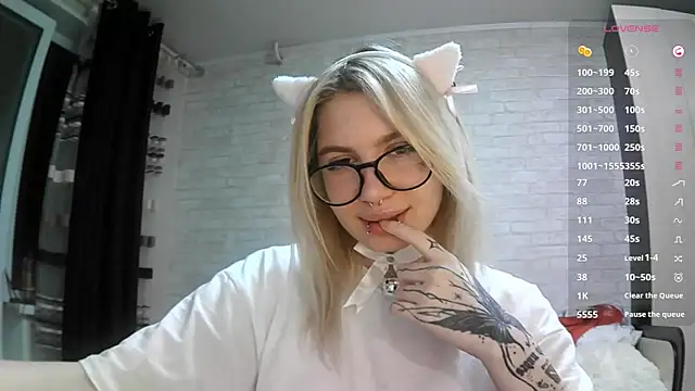 AmeeDelmonace online show from 10.13.25