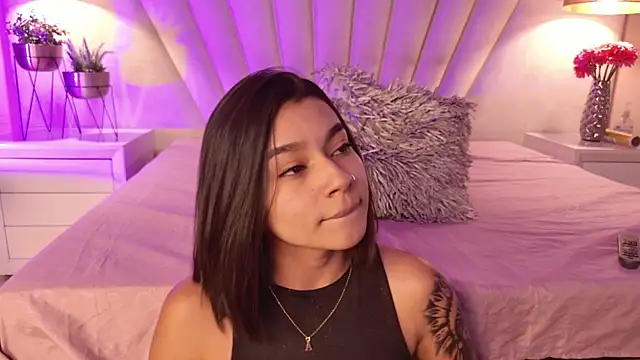 Snapshot of AlyssaRay chatting on 01.16.26 AlyssaRay online show from 01.16.26