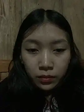 linh-lan1 online show from 11.23.25