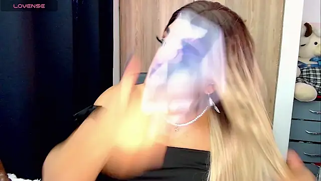 Sofiabigcock22 online show from 01.06.26