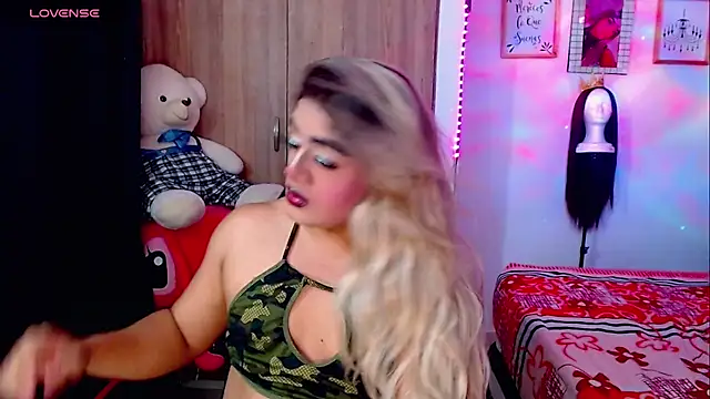 Sofiabigcock22 online show from 02.20.26