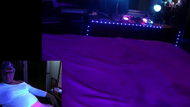 Snapshot of JasmineAurora chatting on 10.11.25 JasmineAurora online show from 10.11.25