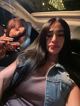 Snapshot of RoseSeductre chatting on 10.12.25 RoseSeductre online show from 10.12.25