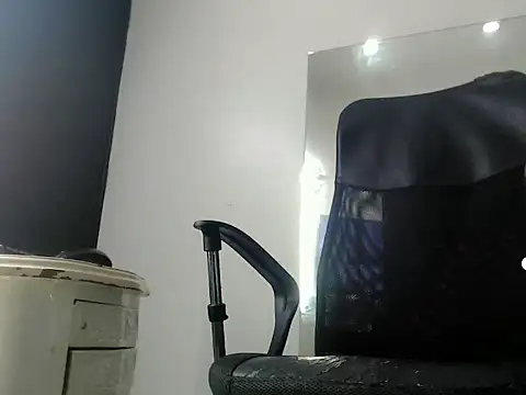 Brandonhott online show from 10.19.25