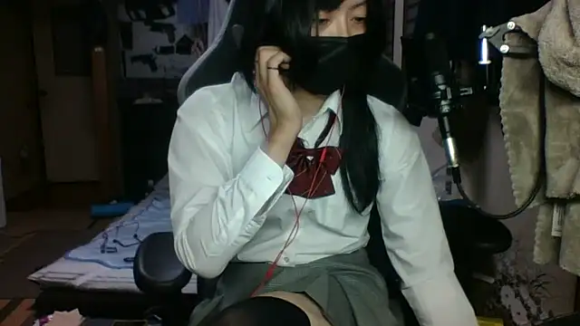 harinyanxxx online show from 10.15.25