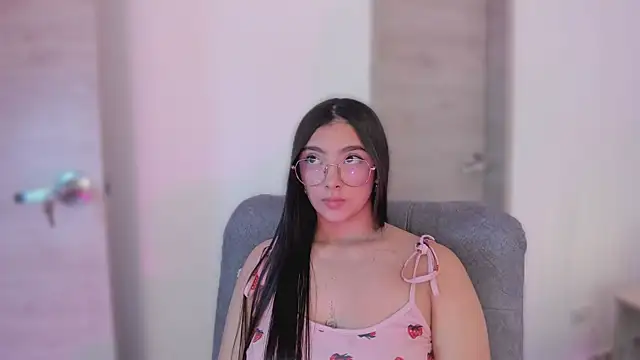 MirandaJohnson  online show from 10.21.25