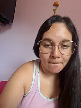 karollvega888 online show from 10.21.25