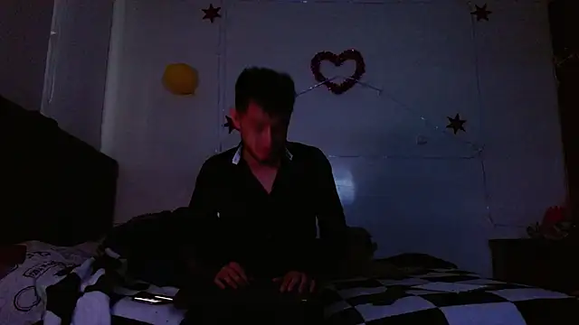 Snapshot of picante70_ chatting on 10.16.25 picante70 online show from 10.16.25