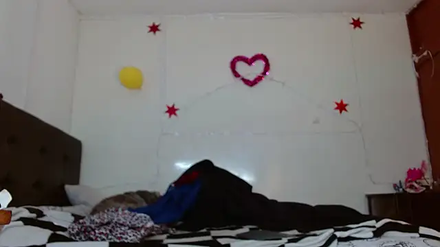 Snapshot of picante70_ chatting on 10.25.25 picante70 online show from 10.25.25