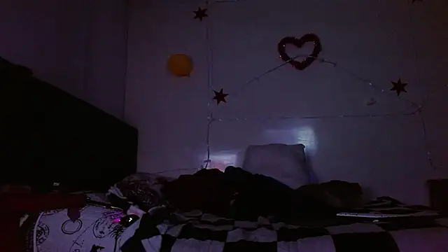 Snapshot of picante70_ chatting on 11.04.25 picante70 online show from 11.04.25