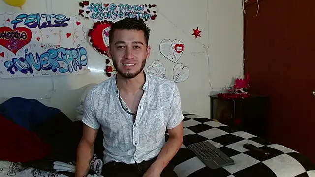 picante70  online show from 12.21.25