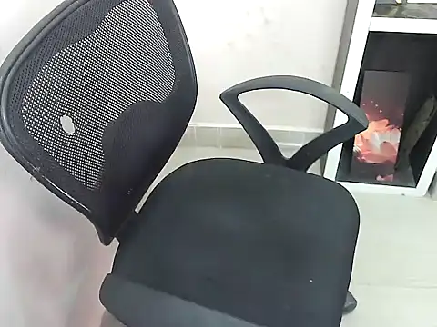 Snapshot of notty_heena chatting on 11.14.25 notty heena online show from 11.14.25