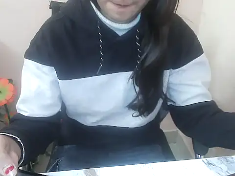 Snapshot of notty_heena chatting on 12.04.25 notty heena online show from 12.04.25