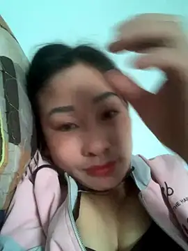 Snapshot of Linh_sexyy chatting on 10.26.25 Linh sexyy online show from 10.26.25