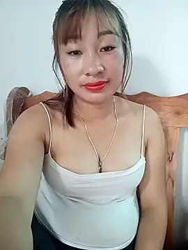 Snapshot of Linh_sexyy chatting on 06.28.26 Linh sexyy online show from 06.28.26