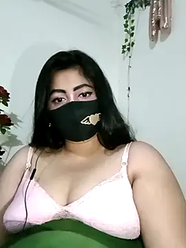 Snapshot of Jessica-03 chatting on 11.05.25 Jessica-03 online show from 11.05.25