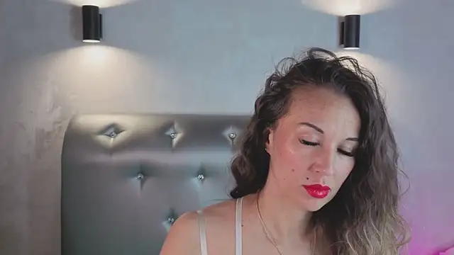 Jasmin Bridget online show from 12.20.25