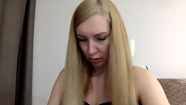 Snapshot of Neralith chatting on 05.15.26 Neralith online show from 05.15.26