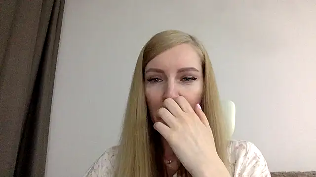 Snapshot of Neralith chatting on 05.18.26 Neralith online show from 05.18.26
