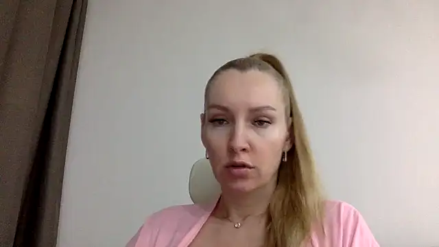 Snapshot of Neralith chatting on 05.21.26 Neralith online show from 05.21.26