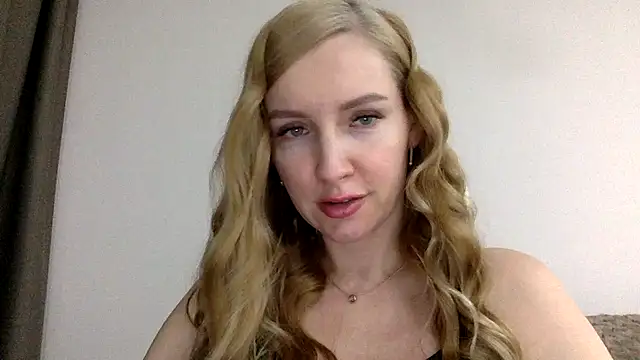 Snapshot of Neralith chatting on 05.23.26 Neralith online show from 05.23.26