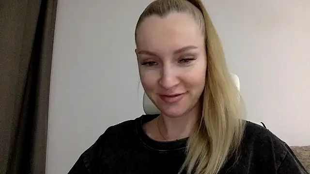 Snapshot of Neralith chatting on 05.26.26 Neralith online show from 05.26.26