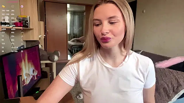 VictoriaMystery online show from 11.22.25