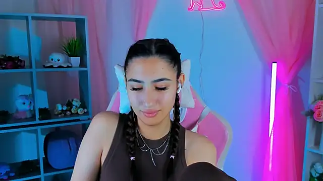 RebeckaThornton online show from 11.14.25