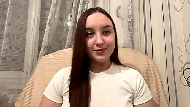 Snapshot of DaisyMolly chatting on 10.31.25 DaisyMolly online show from 10.31.25