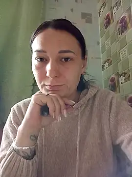 HollyDollsi online show from 01.14.26